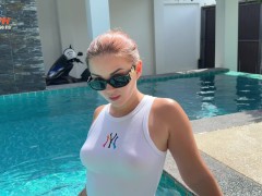 Типичная Вечеринка у Бассейна в Белом. Мокрая Маечка Подняла Член за СЕКУНДУ! - Screenshot 1 of 16 - Alexamills