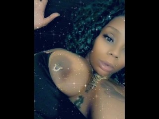 Who want to Put Dick between my Tits
