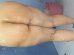 BBW DESI INDIAN SEXY CHUBBY BHABHI NETU NUDE BATHING WITH HOT WATER SHOWER