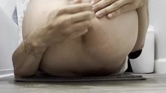 7-дюймовый фаллоимитатор долбит мою задницу