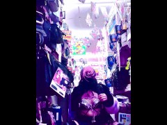 ディルドとマッサージ機と電流で買い物。 - Screenshot 14 of 16 - Electric Shock