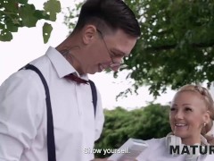 MATURE4K. Waiting Game - Screenshot 3 of 16 - Czech Sex