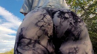 PAWG Stepsister lets Me Touch Her Big Ass in Tight Leggings Public