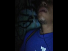 En Un Espacio Publico Me Masturbo Al Aire Libre...