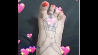 Do my feet turn you on?