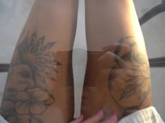 Girl pees under the table while waiting for takeaway food - Screenshot 4 of 16 - Public
