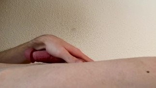 Ich wichse meinen grossen, harten Schwanz