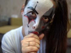 Хеллоуинский минет клоунша удовлетворяет папикин хуй на камеру - Screenshot 6 of 16 - Halloween