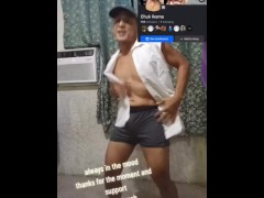 warm up - Screenshot 1 of 16 - Hot Daddy