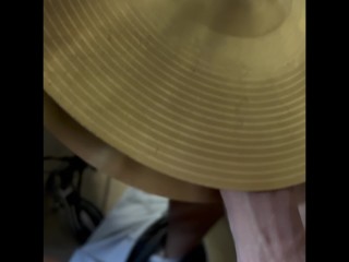 Трахаю свою барабанную установку