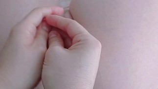 She uses an anal plug for the first time