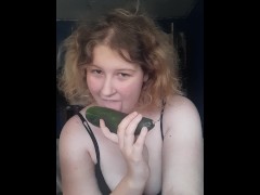 PLAYING WITH A CUCUMBER | Fansly - starjoannaxxx