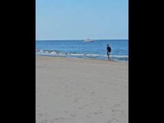 Кончила прямо на пляже в Германии - Screenshot 8 of 16 - Beach Sex