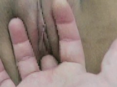 寝取られ大好女子。ドMだから手マンで大量潮吹きでベッドがびしゃびしゃ！ - Screenshot 5 of 16 - Shaved