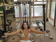 Sweaty Stepmom Fucks After Gym While Doing Laundry - Screenshot 1 of 16 - Standing Anal