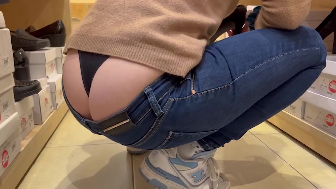 Showing my Ass and Thong in Public with Reactions