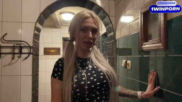 Lusty hotel hostess pleasing a guest