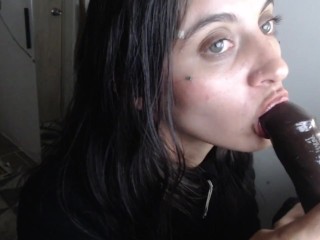 Миниатюрная Blonde принимает массивный член Black