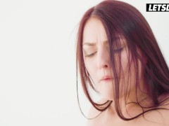 TOP 5 LESBIAN GIRLFRIENDS COMPILATION! STEAMY LESBIAN AFFAIRS - A GIRL KNOWS