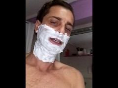 Raso la barba e vi racconto la chiavata del weekend