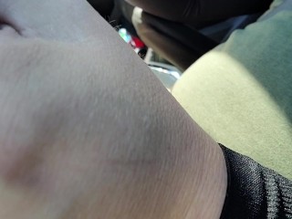 Кончаю в трусики друзей за рулем чуть не поймали