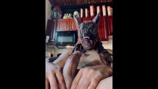 WEREWOLF GROWLING WHILE MASTURBATING!!