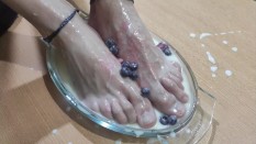 Feet armless