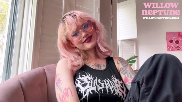 you let goth mommy ruin your life for an orgasm