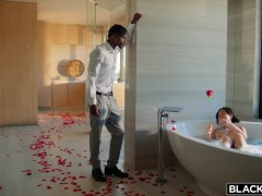 BLACKED Dreamgirl GF Kimmy Does The Splits On Her BF's BBC - Screenshot 4 of 16 - Blowjob