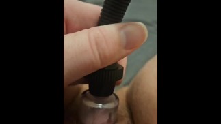 Micro pénis caressant