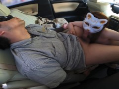 旦那がいない間に全裸で中出しカーセックス - Screenshot 13 of 16 - 変態