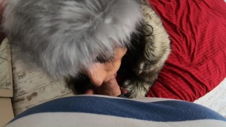 Vorschau-MilfyCalla- Masturbieren mit Pelzmantel und glänzenden High Heels 205