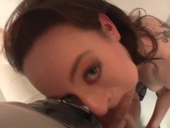 CASTING GUNDULA - Screenshot 15 of 16 - Fingering Pussy