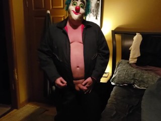 HALLOWEEN JERK OFF! Scary Clown Jerks for You!!