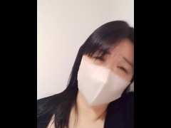 スーパーのトイレで我慢できずにオナニー