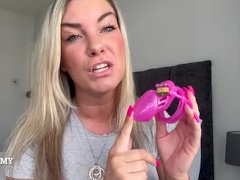 Small Cocks Get Locked - Screenshot 16 of 16 - Chastity Cage