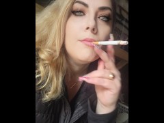 Long ass ash - Screenshot 2 of 16 - Smoking Cigarette
