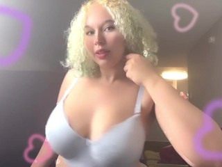 Blonde BBW Girl с большими сиськами