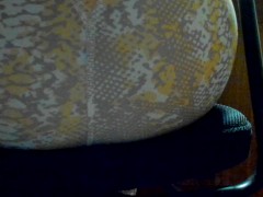 お腹ゆるゆる腹痛我慢しながらぶりぶり連発おなら。 - Screenshot 3 of 16 - 日本人