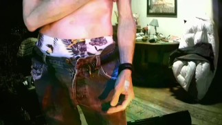 Молодой Guy кладет мне в рот, и я кончаю с дилдо и невероятным анальным оргазмом с эяку