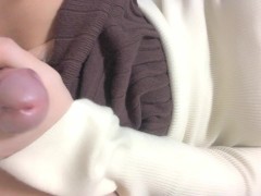 【男の娘】萌え袖セーターとミニスカートでM字開脚オナニー - Screenshot 9 of 16 - Japanese Trans