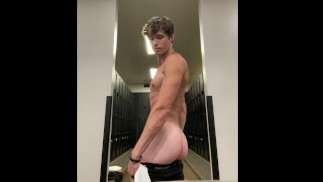 Wieder...!! Saugen und grob mit diesem Dildo bis Creampie gefickt, Gott sei Dank, dass niemand kam 🍆🍑💦