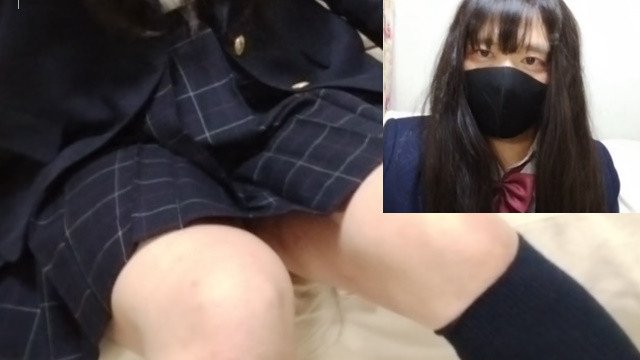 What color are the panties of today's schoolgirl Honoka?