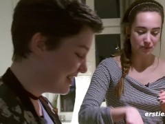 Ersties - Effie und Birgit machen erst ein Omelett und dann Liebe - Screenshot 13 of 16 - Lesbian
