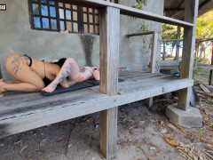 WANKER IS GOING WELL WHEN SEEING TWO GIRLS HAVING SEX AT A COUNTRY HOUSE