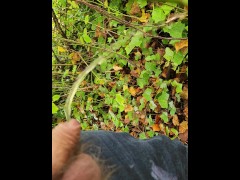 Pissing outside - Screenshot 7 of 16 - Piss