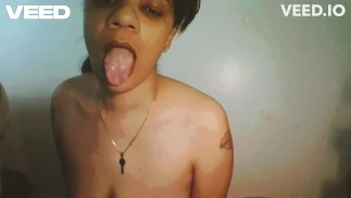 BLOW JOB GROSSER SCHWARZER SCHWANZ GESICHTSGESICHT IN CUMSHOT BEDECKT