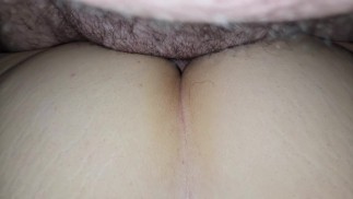 Milf takes it in the ass