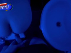 Лучшие друзья закрылись в ванной во время вечеринки - Screenshot 9 of 16 - Big Tits