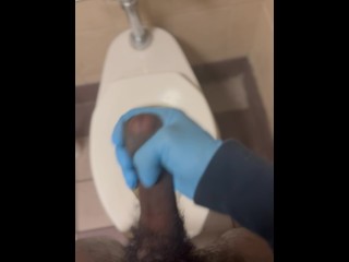 Пришлось ссать на РАБОТЕ и ВОЗБУДИТЬСЯ!! •стонущий•